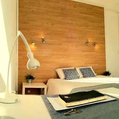 Downtown Spot - 2 Bedrooms *
